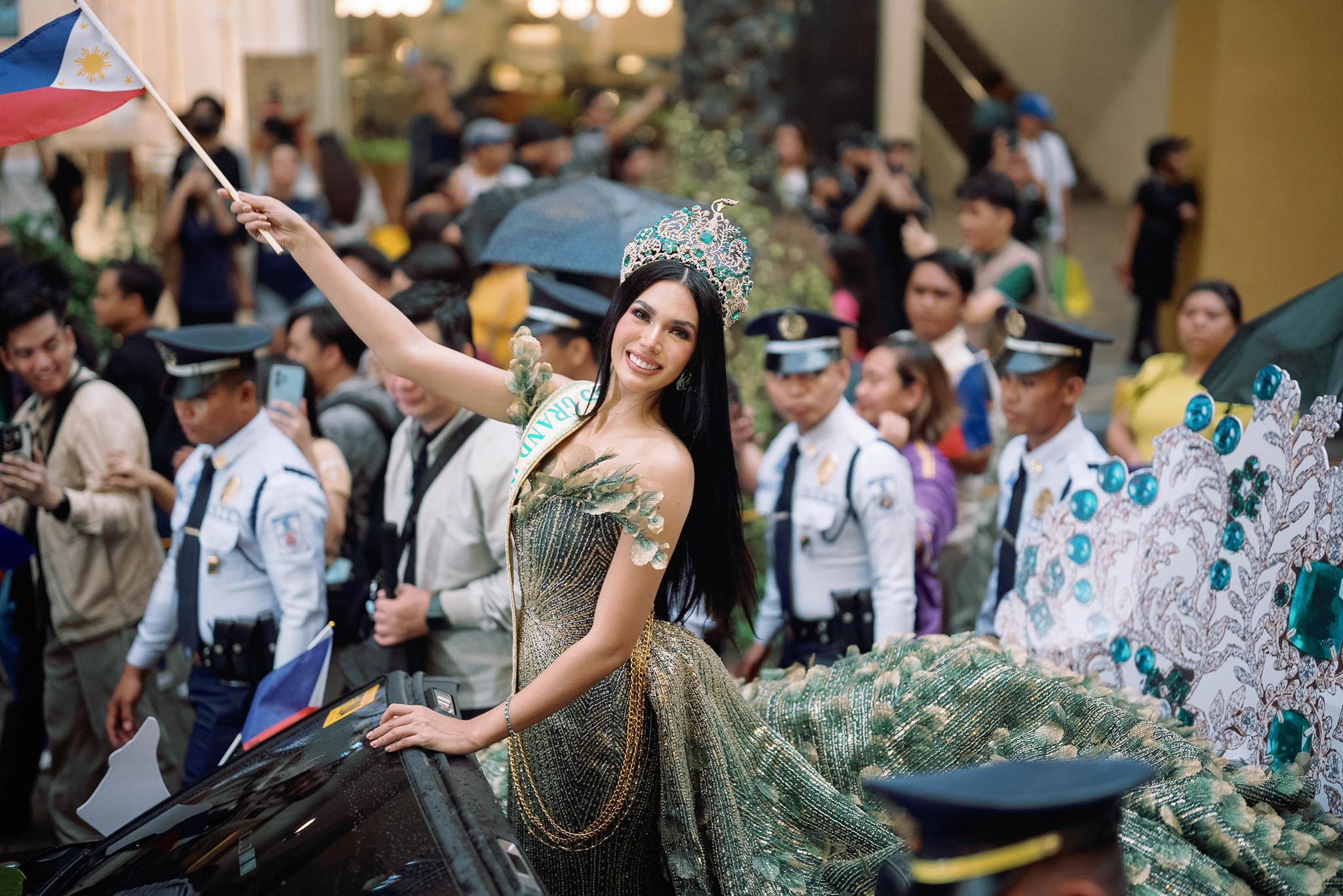 CJ Opiaza Explores Le Charmé: Home of the Beauty Queens!