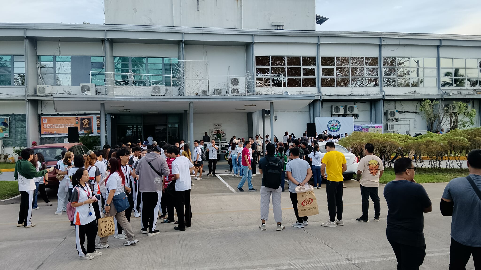 Le Charmé Suites - Subic Joins SBMA Friday Cleanup Club: Supporting Eco-Friendly Subic Bay Activities and the Goal of a #CarbonNeutralFreeport Gallery