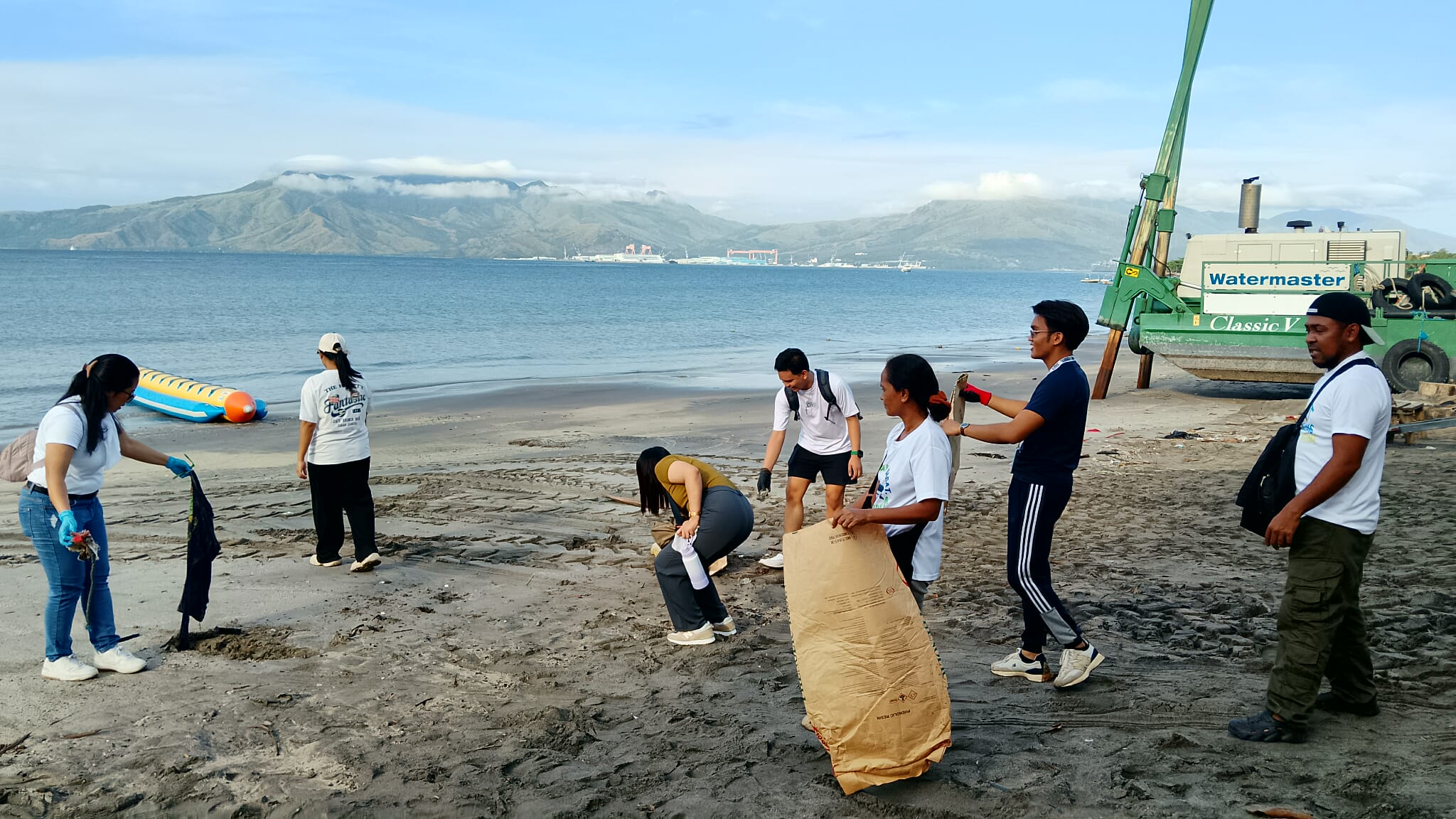 Le Charmé Suites - Subic Joins SBMA Friday Cleanup Club: Supporting Eco-Friendly Subic Bay Activities and the Goal of a #CarbonNeutralFreeport Gallery